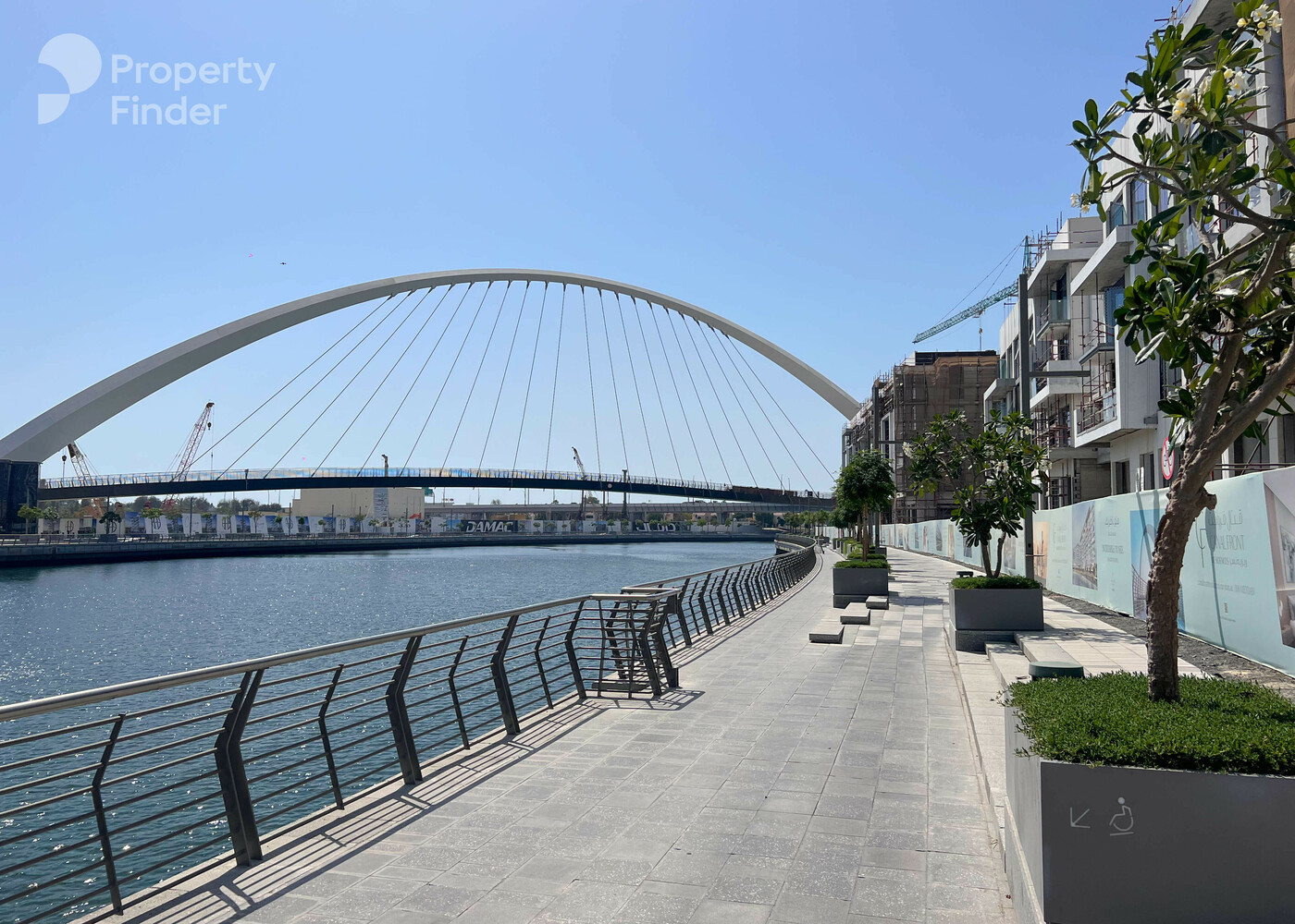 Canal Front Residence 6 – Waterfront Skyline View | Brand New | Closed Kitchen
